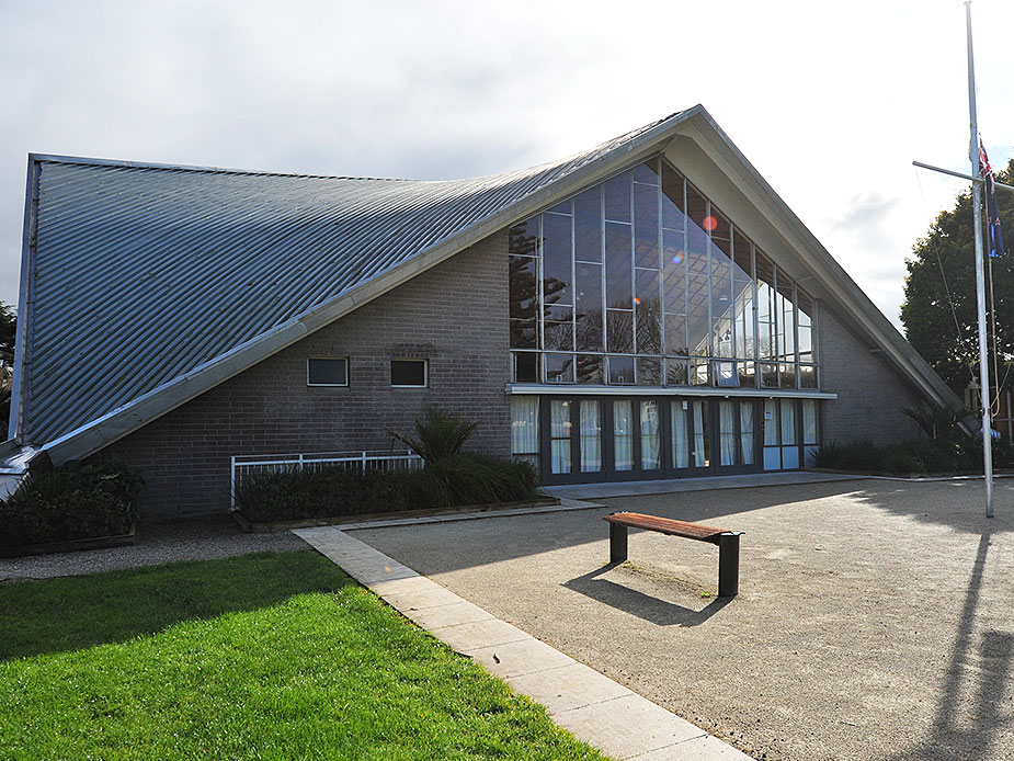 Mt Albert War Memorial Hall exterior photo