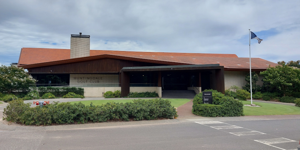 Huntingdale Golf Club building view